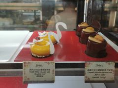 -上海和平饭店维克多咖啡厅 Victor's