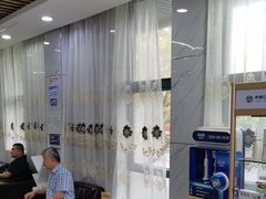 -茂菊口腔连锁(浦东南路店)