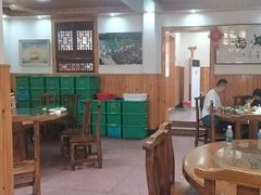 -芦茨金富饭庄·25年老字号·专做稻草鸡