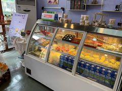 面包甜点陈列柜-李大牛和刘大力手作甜品(凯德店)