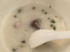 -万山楼海鲜酒家·二十三年老字号