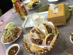 -闫家驴肉老店(华电一校店)