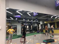器械区-CXFIT 陈徐健身工作室(凯旋店)