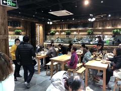 大堂-弄堂咪道-饭香·面香·馄饨香(兴梅店)