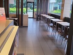 -麦当劳(常山服务区得来速店)
