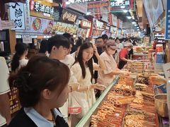 -观音桥步行街