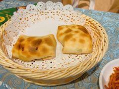 馕坑烤包子-巴扎美食·新疆菜·西域歌舞表演餐厅(新疆大厦店)