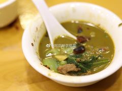 百草汤-榕江牛瘪牛肉火锅