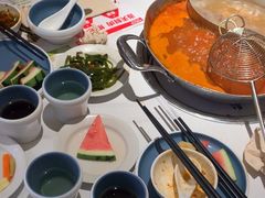 -左庭右院鲜牛肉火锅(金山万达店)