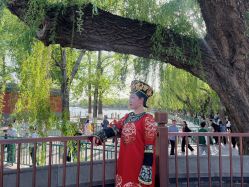 -初见美妆造型工作室