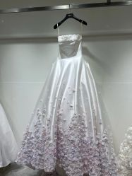 -南京宝娜嫁衣婚纱礼服馆(中央路店)