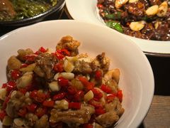 -洞庭土菜小炒馆(易发广场店)