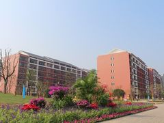 -浙江工商大学杭州商学院(桐庐校区)