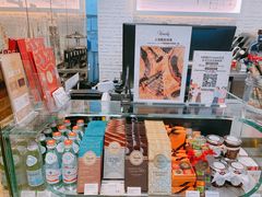 -VENCHI 闻绮(北京国贸商城店)