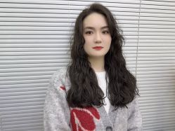 -MOVAN  HAIR莫凡匠人发型屋