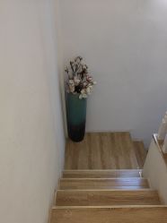 -依灵瑜伽普拉提连锁