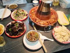 -超越炭火牛蛙火锅鸡(河东店)