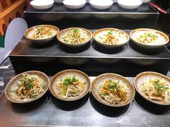 -岷山饭店-芝芝自助餐厅