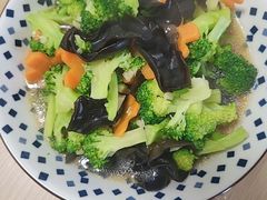-鲸育宝宝月嫂(徐汇店)