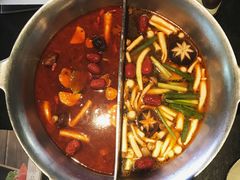 -湊湊火锅·茶憩(新中关购物中心店)