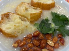 荔湾艇仔粥-点都德(龙之梦店)