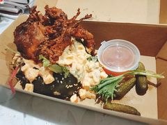 -FLOVIE FLORIST CAFE