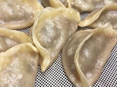 -金城包子牛肉灌汤包(台东四路店)