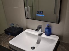 -汉庭优佳酒店(深圳宝安万达广场店)