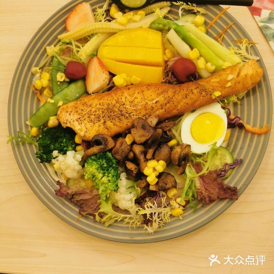 莎啦啦轻食餐厅(润泽园店)