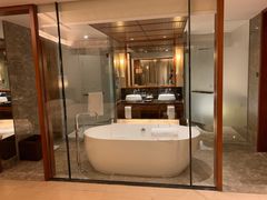 -三亚湾海居铂尔曼度假酒店