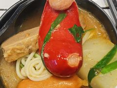 -肥汁米蘭香港米线(长宁来福士店)