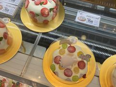 -花花卷卷·鲜食蛋糕(静安久光百货店)