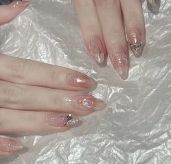 -悦指间美甲美睫