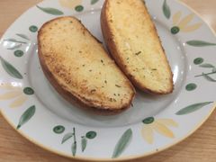 蒜香烤面包-萨莉亚意式餐厅(南京环亚凯瑟琳广场店)
