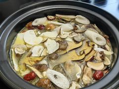 -野菌皇海景野生菌火锅(滨海大道店)