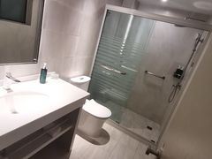 -白玉兰酒店(上海田子坊马当路地铁站店)