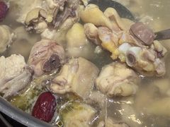 -一席地·本地鸡窝·杭帮鸡火锅(萧山银隆百货店)