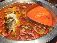 -谭公鱼头火锅(秀沿路店)