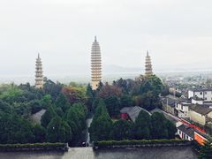 -三塔倒影公园