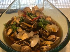-阿瓦山寨·湘菜现炒·剁椒鱼头王(咸阳总店)