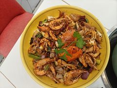 -休记光头香辣蟹干锅(绵竹店)