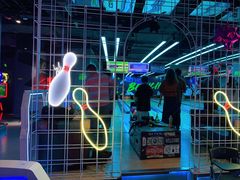 -世代星球·保龄球·镭战真人CS·团建(杨浦店)