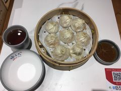-馋三尺蟹粉小笼(人民广场店)