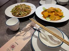 -闫府私房菜·百年鲁菜(恒隆店)