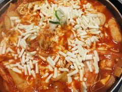 -三清洞摩西韩式年糕火锅(威高广场店)