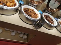-蒙肥羊·酸汤潮牛·鲜牛肉火锅烤肉自助(岗顶店)