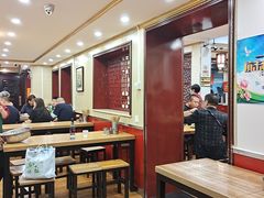 大堂-门框胡同百年卤煮(新街口店)