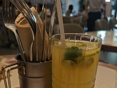 -必胜客(漕宝路店)