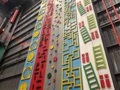 -极限PLAY运动娱乐新世界·团建派对表演休闲馆·室内高空游乐园