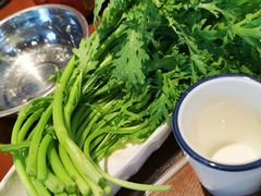 -亿诣蝎府炸酱面羊蝎子火锅(酷车小镇店)